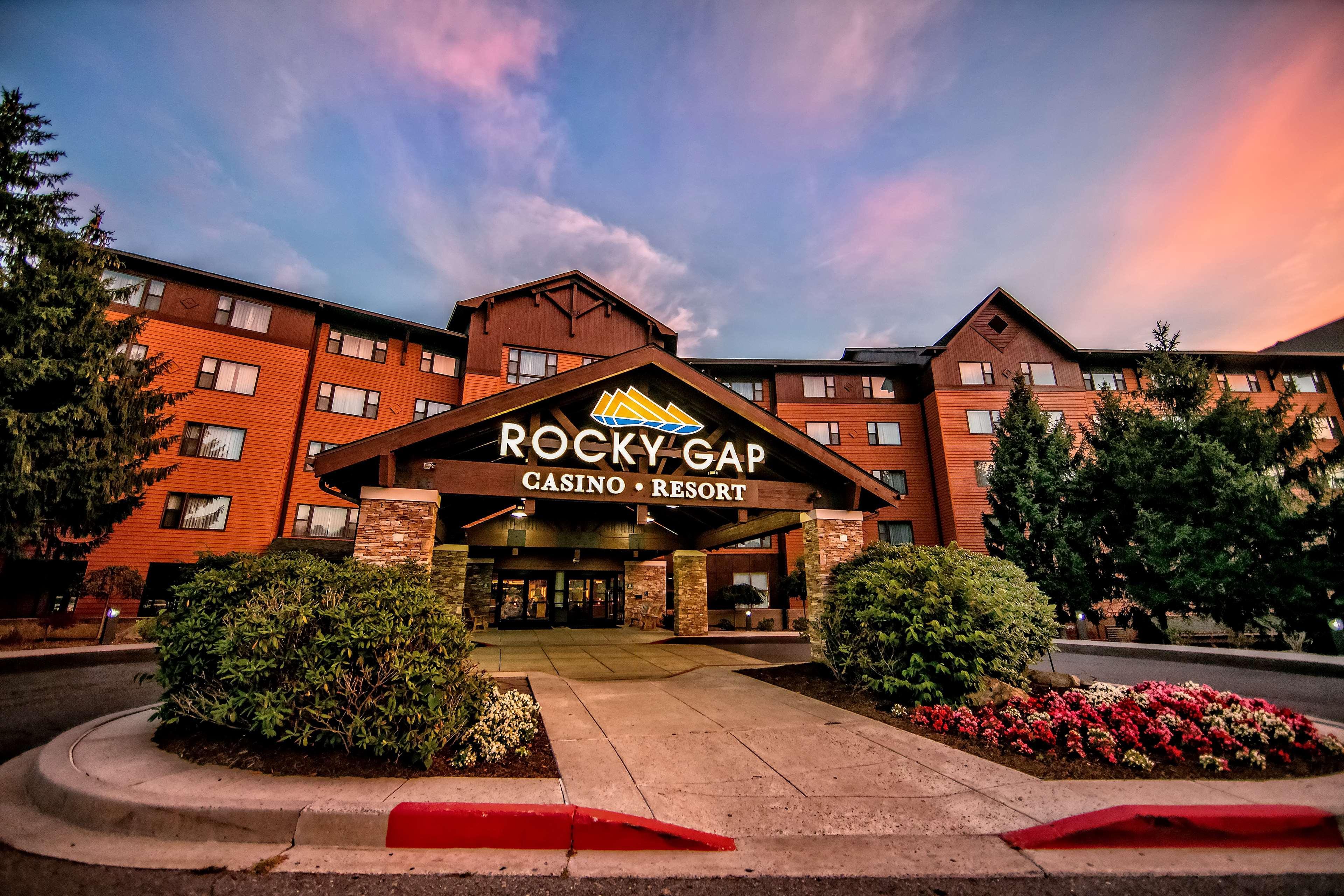 Rocky Gap Casino Resort Flintstone Extérieur photo